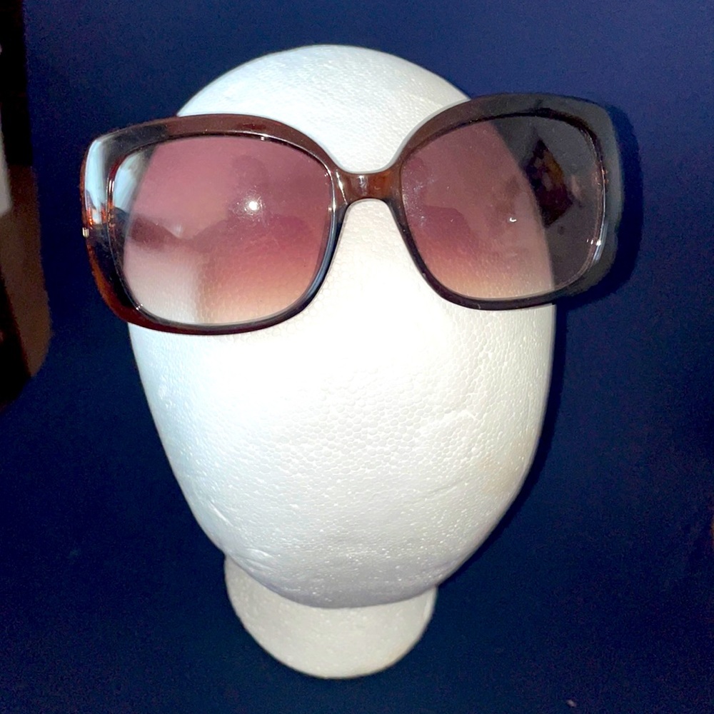 Calvin Klein Round Sunglass Woman - Picture 1 of 5